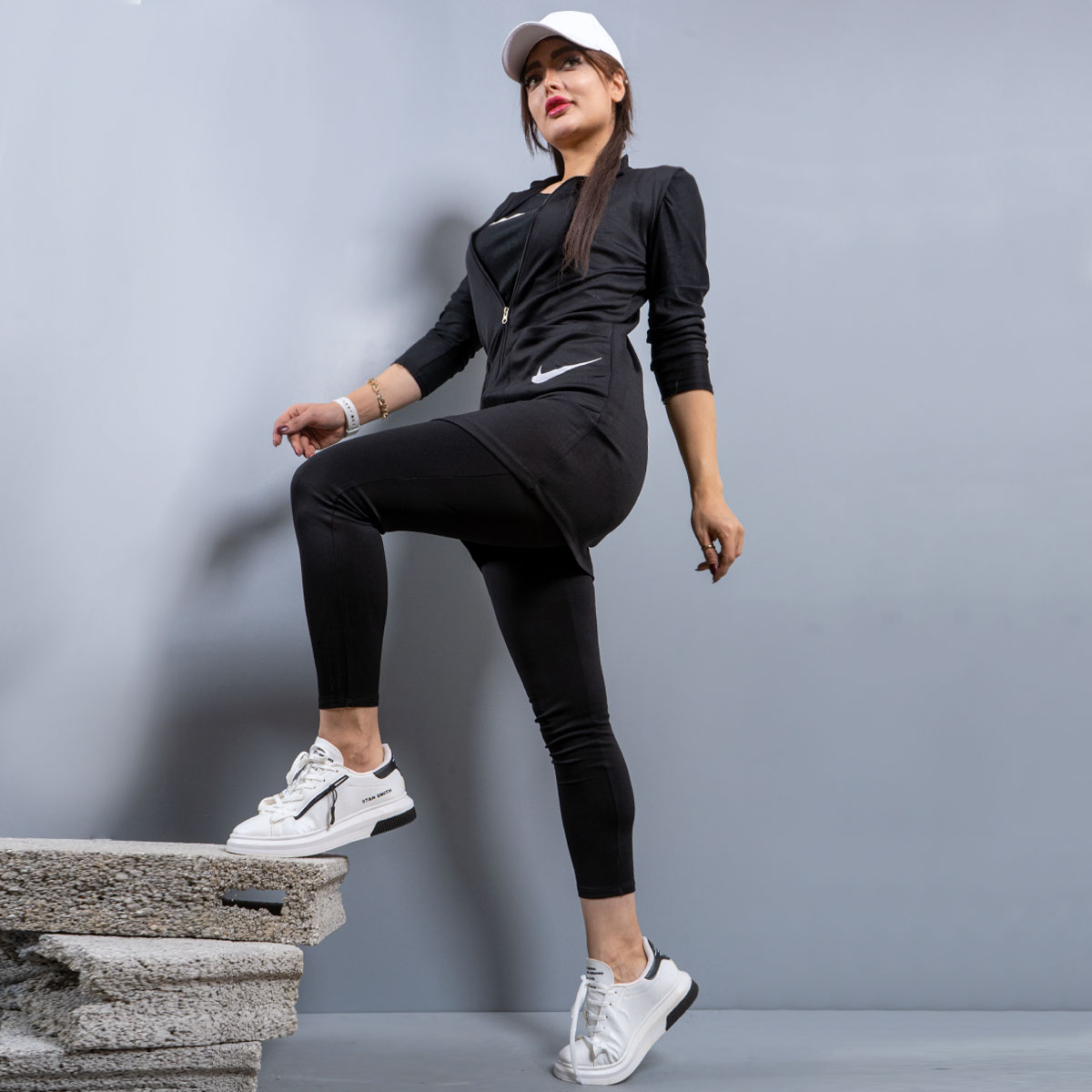 سه تیکه زنانه fitness