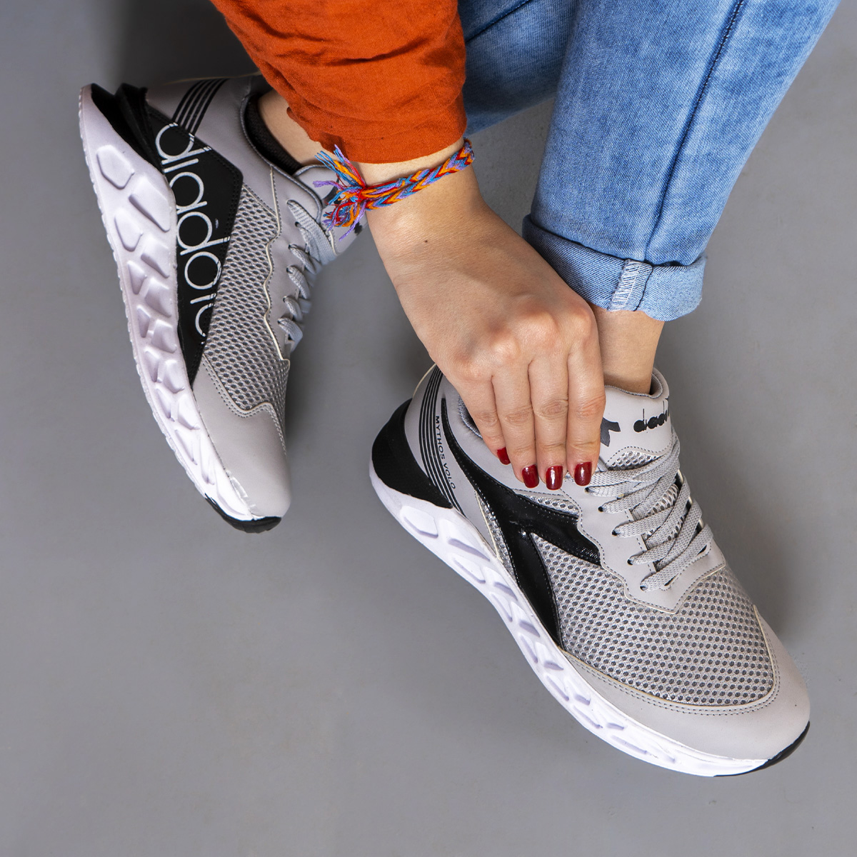 كفش ورزشي دخترانه طوسي مدل Sarin