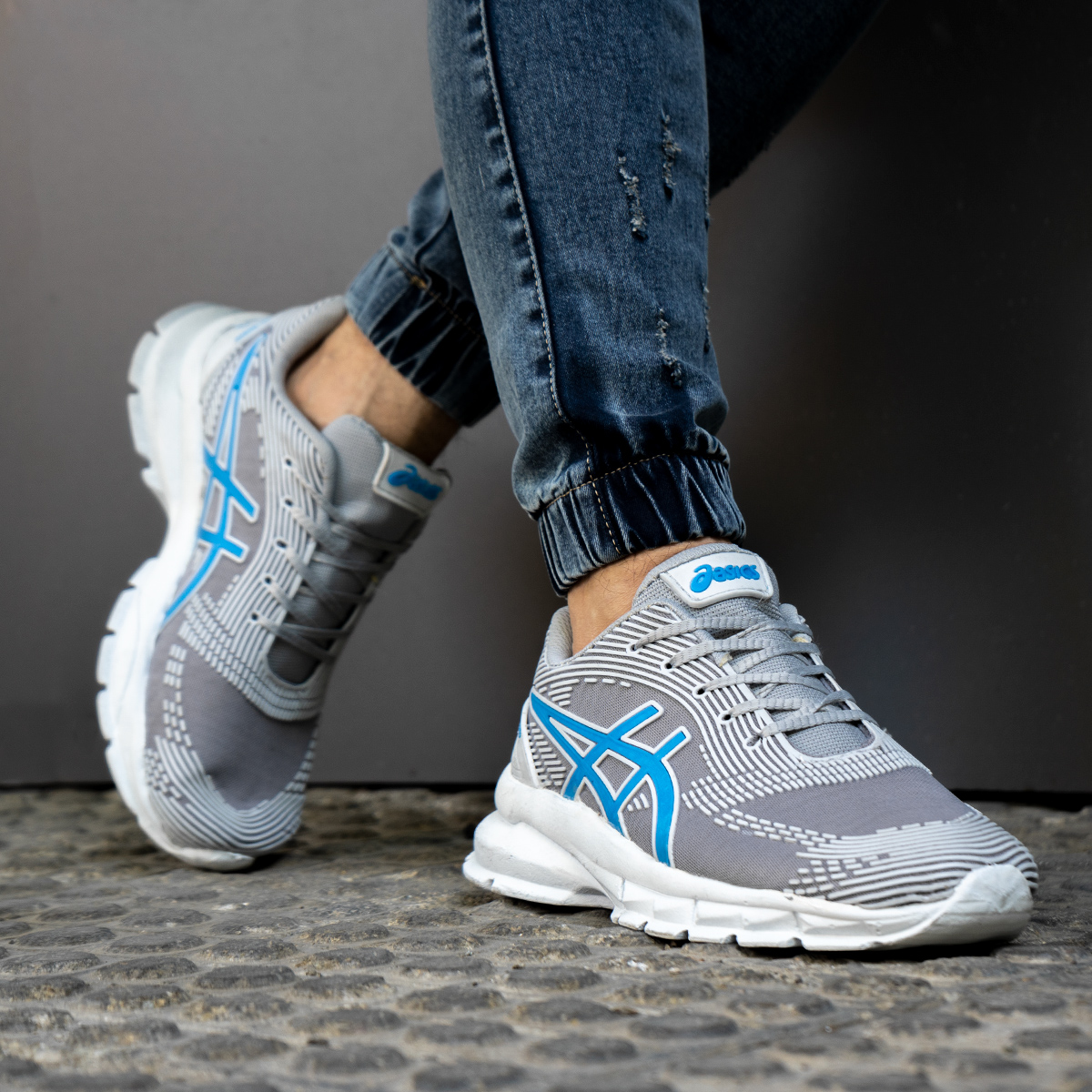 کفش ورزشی اسیکس مردانه طوسی مدل JAVER