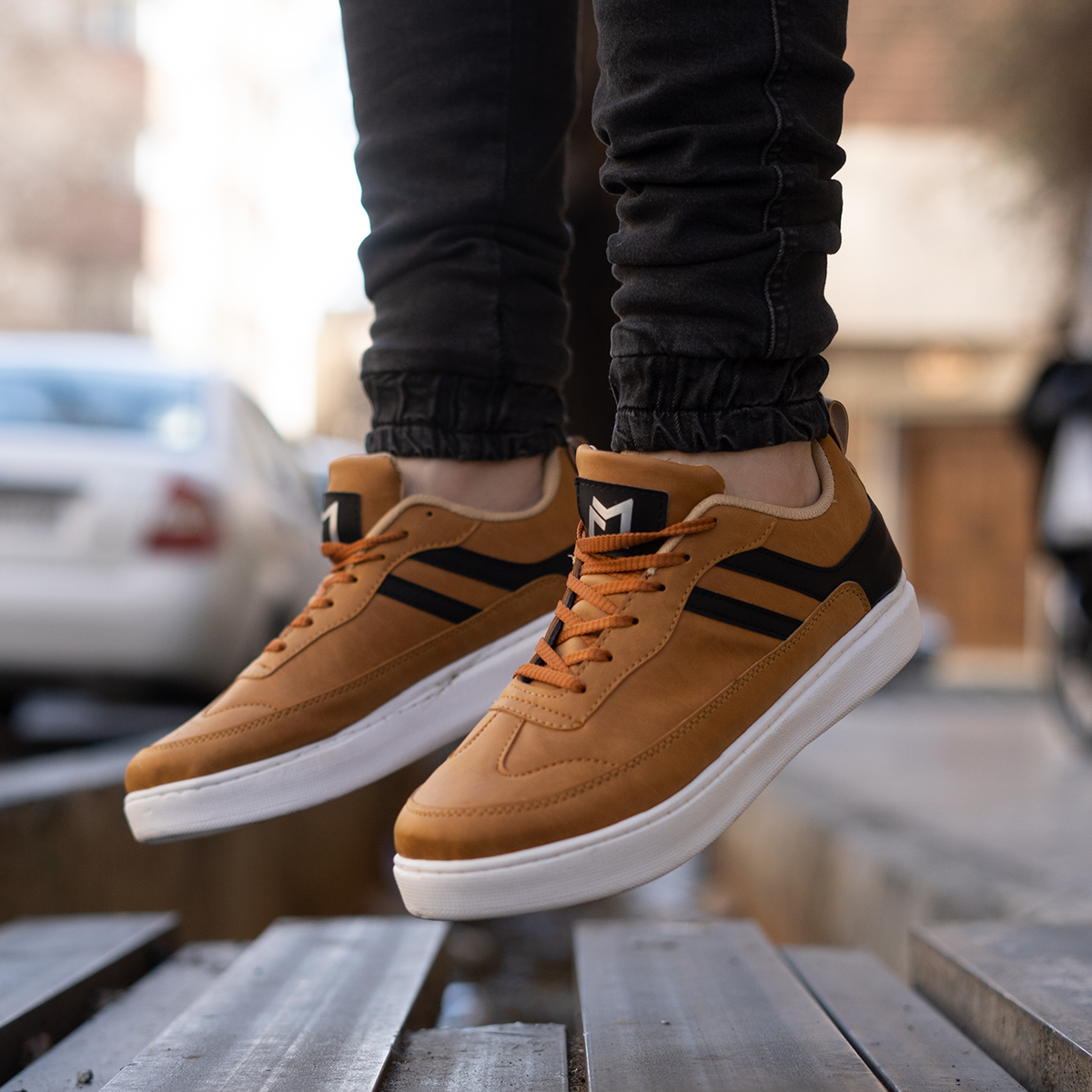 کفش تخت مردانه عسلی مدل varosh