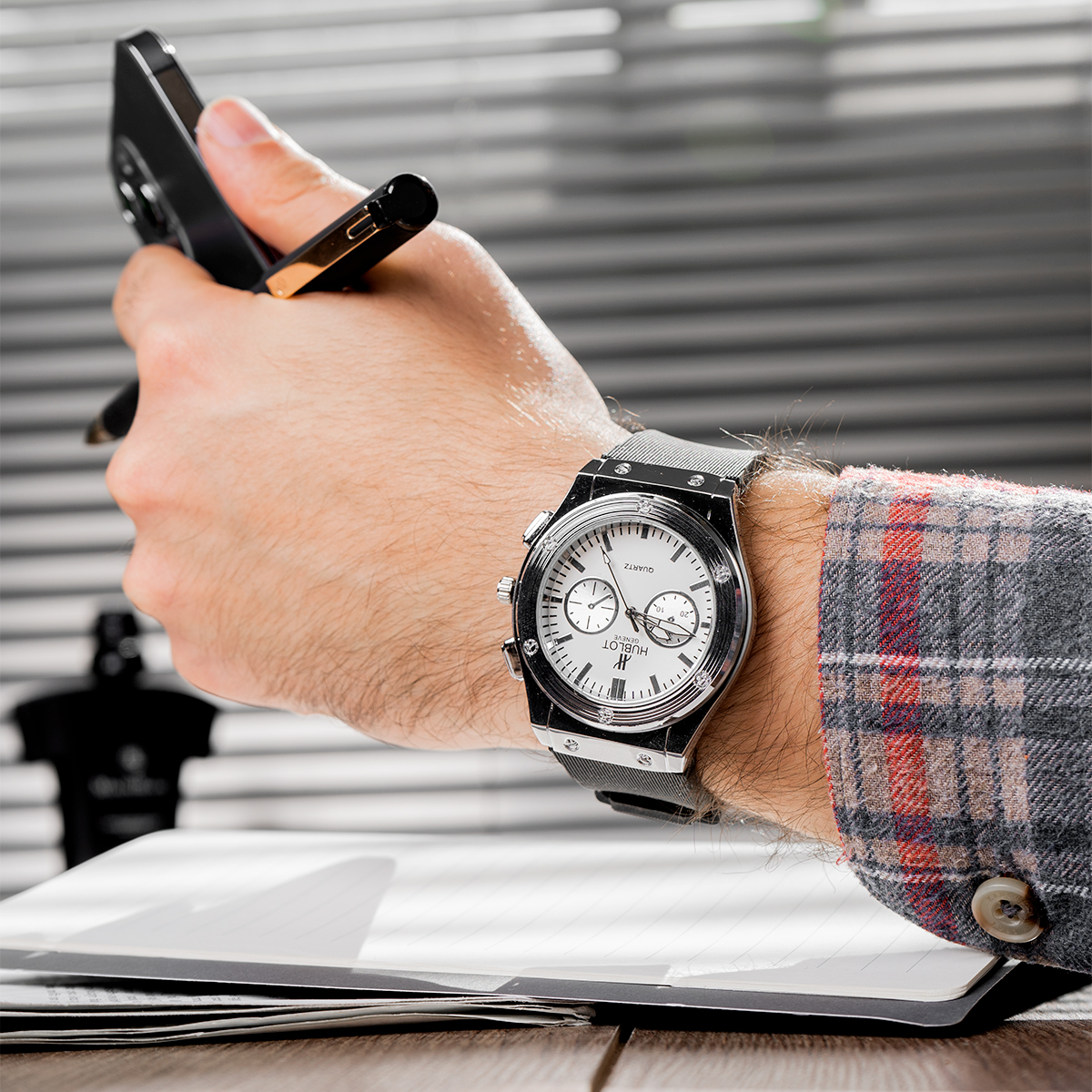 ساعت مچی Hublot نقره ای صفحه سفید مدل C70