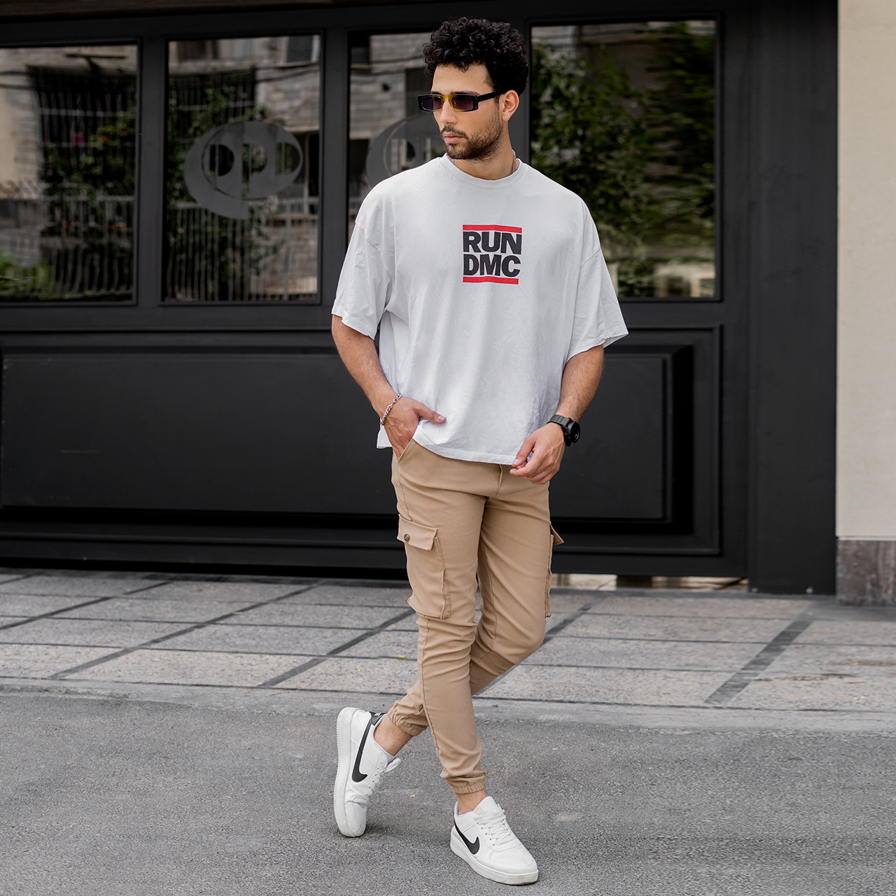 شلوار اسلش مردانه جیب دکمه ای کرم مدل baten