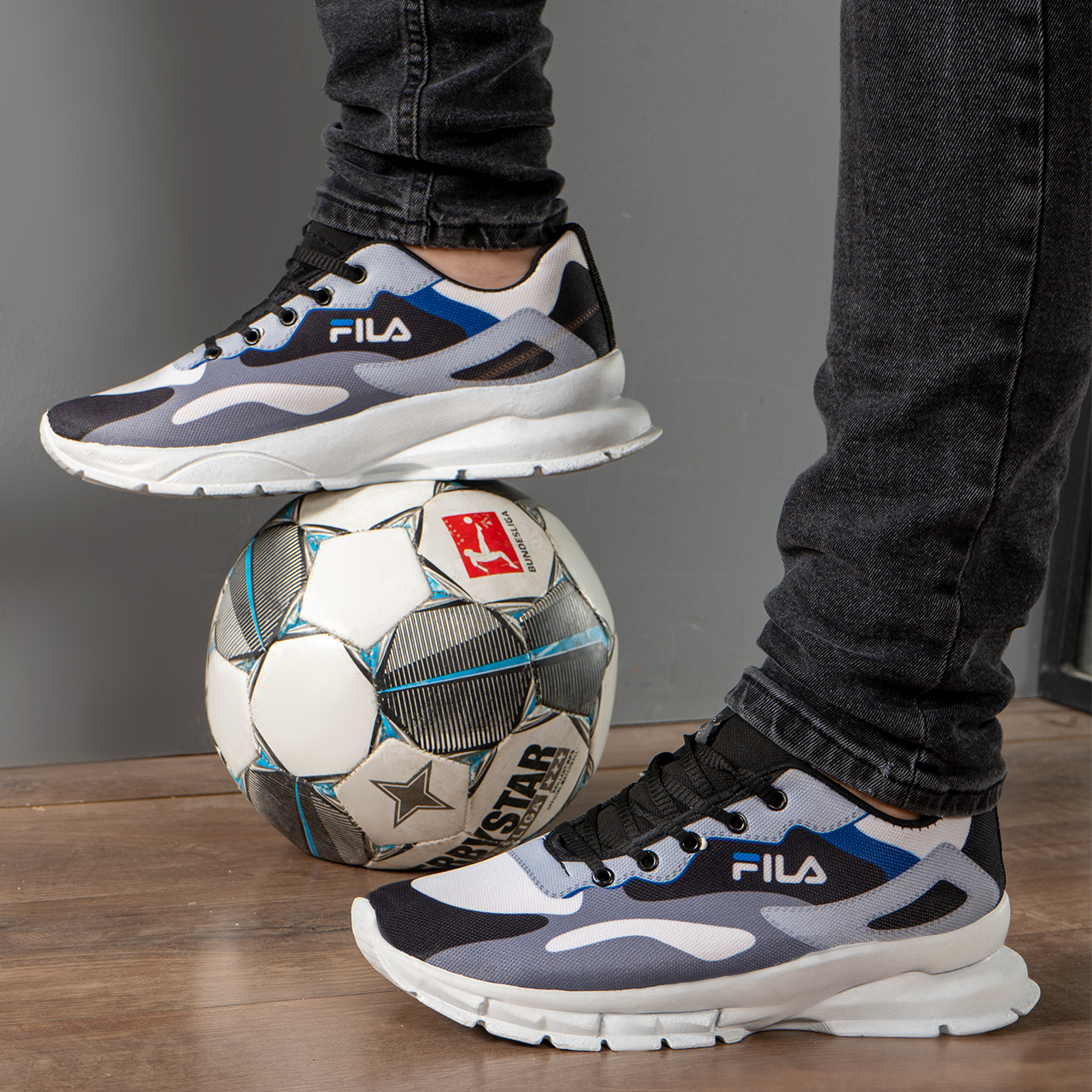 کفش ورزشی مردانه فیلا-طوسی مدلO55