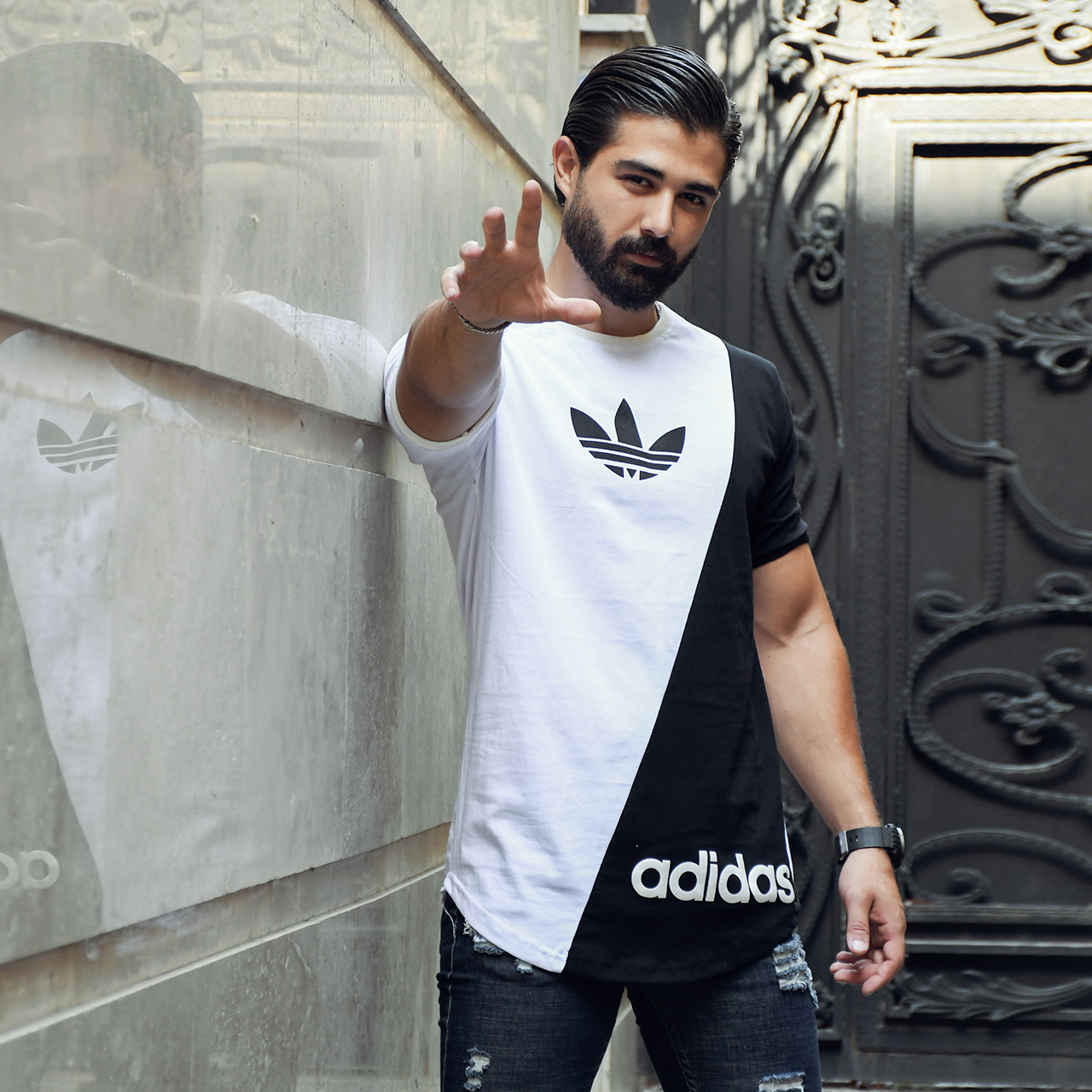 تیشرت Adidasسفید مشکی مردانه مدلBehnam