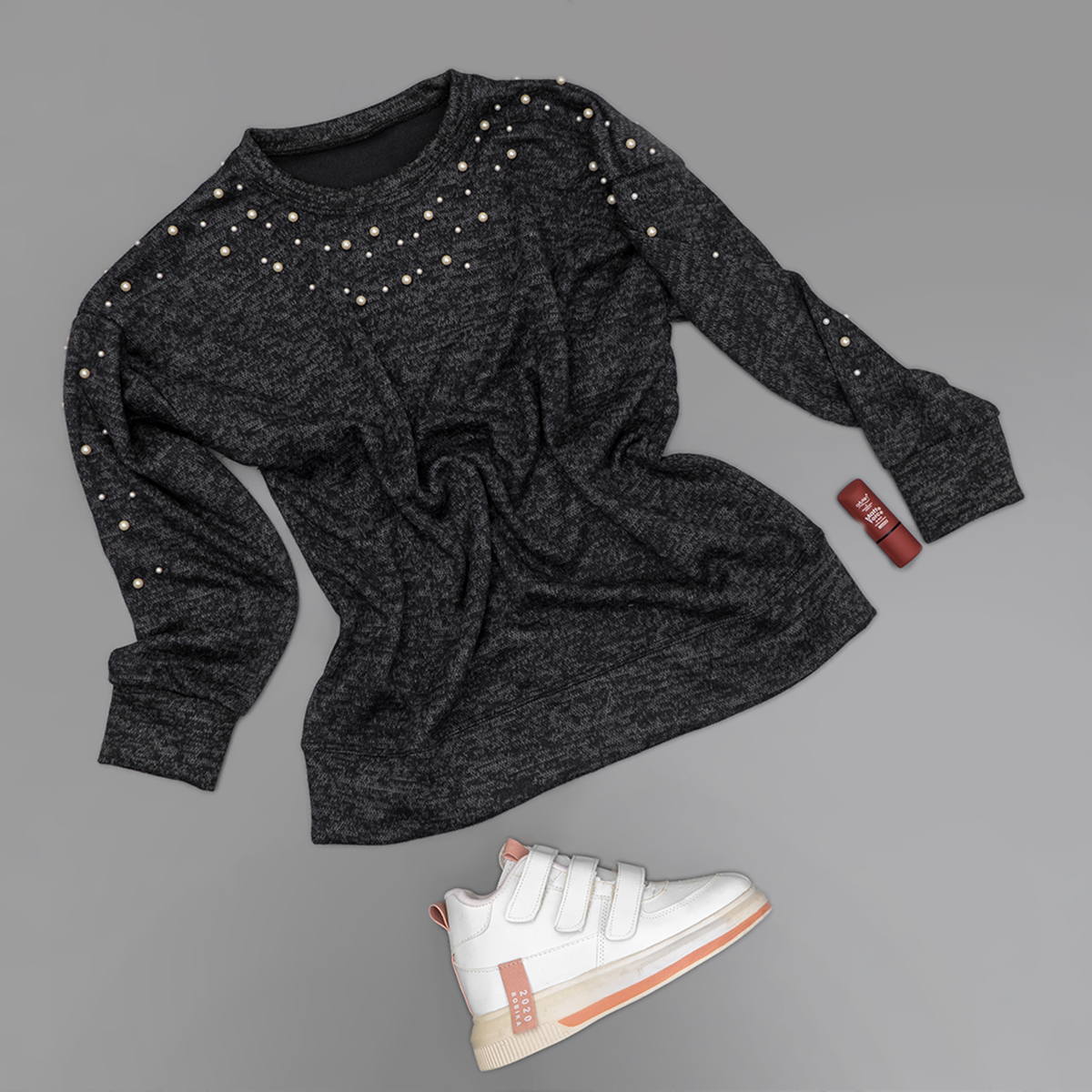 بلوز مرواریدی ذغالی دخترانه مدل venos