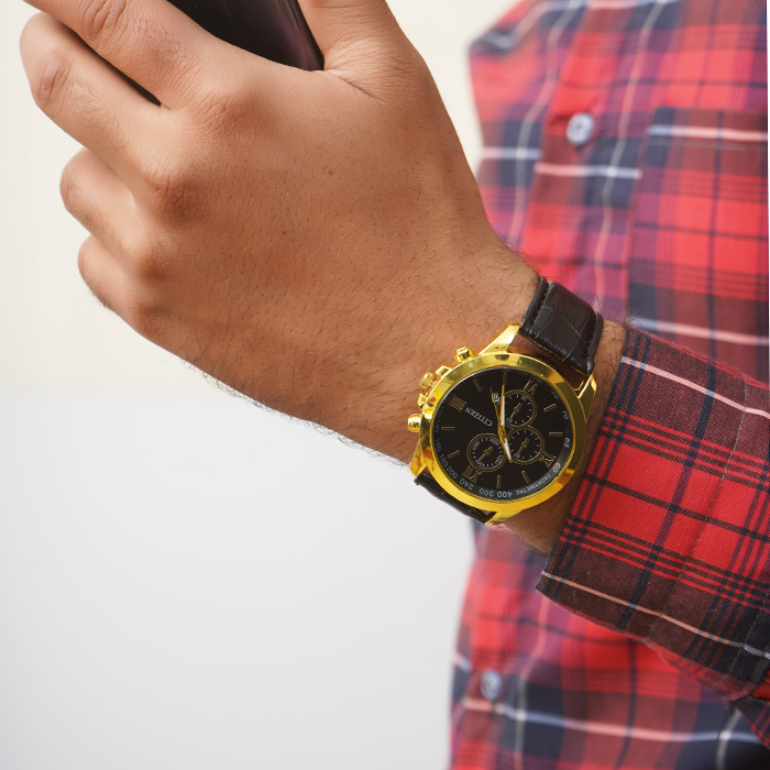 ساعت Citizen مشکی طلایی مدل b99