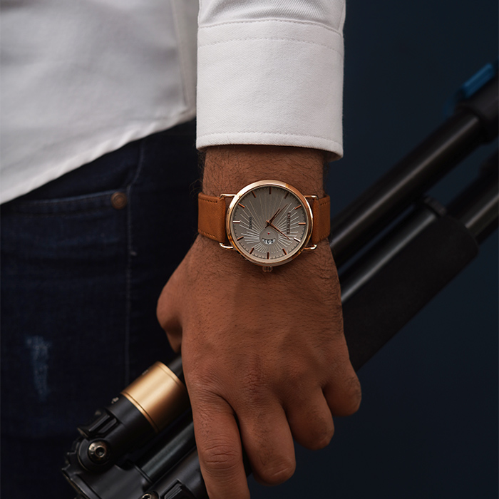 ساعت مچی عسلی empower مدل EM40