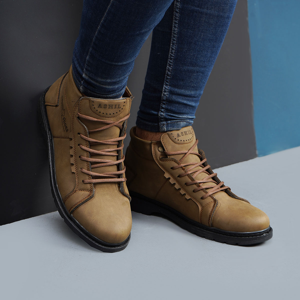 نیم بوت مردانه خاکی مدل Ashil