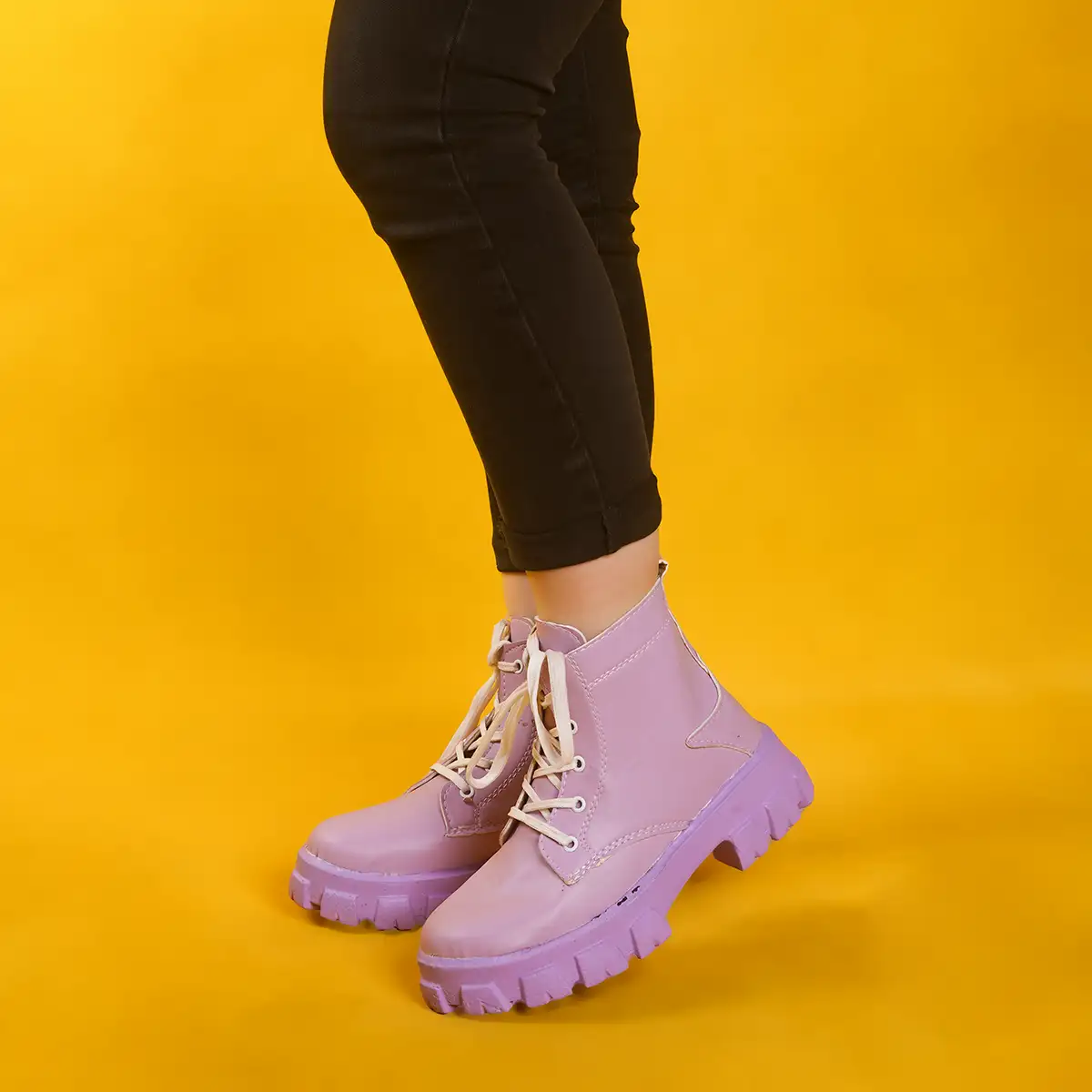 نیم بوت زنانه یاسی مدل Roxana