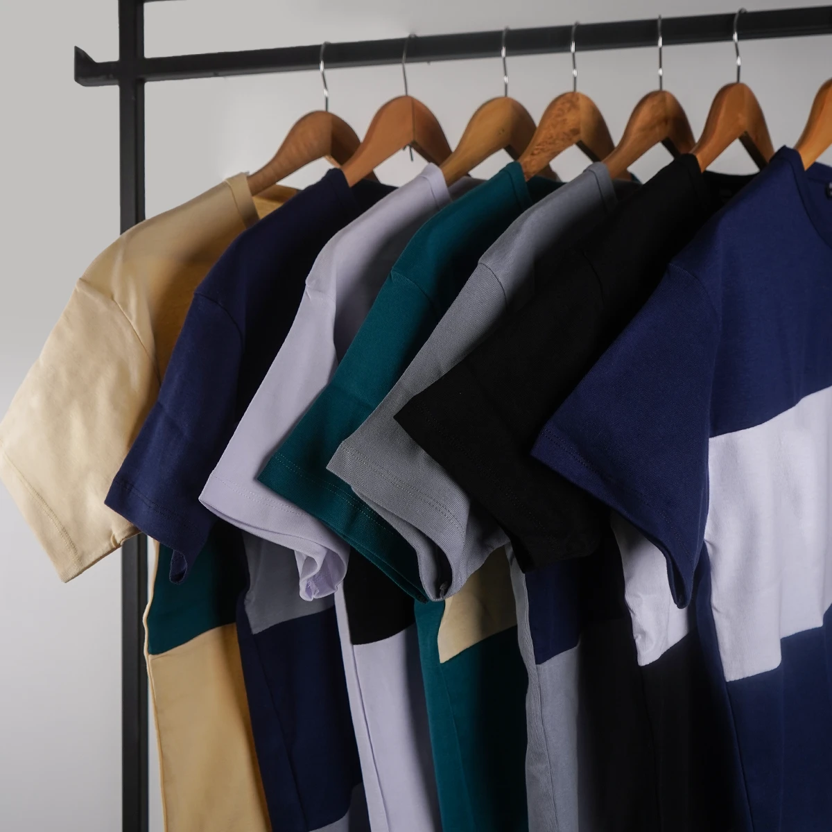 تیشرت مردانه سفید مشکی مدل Dayar