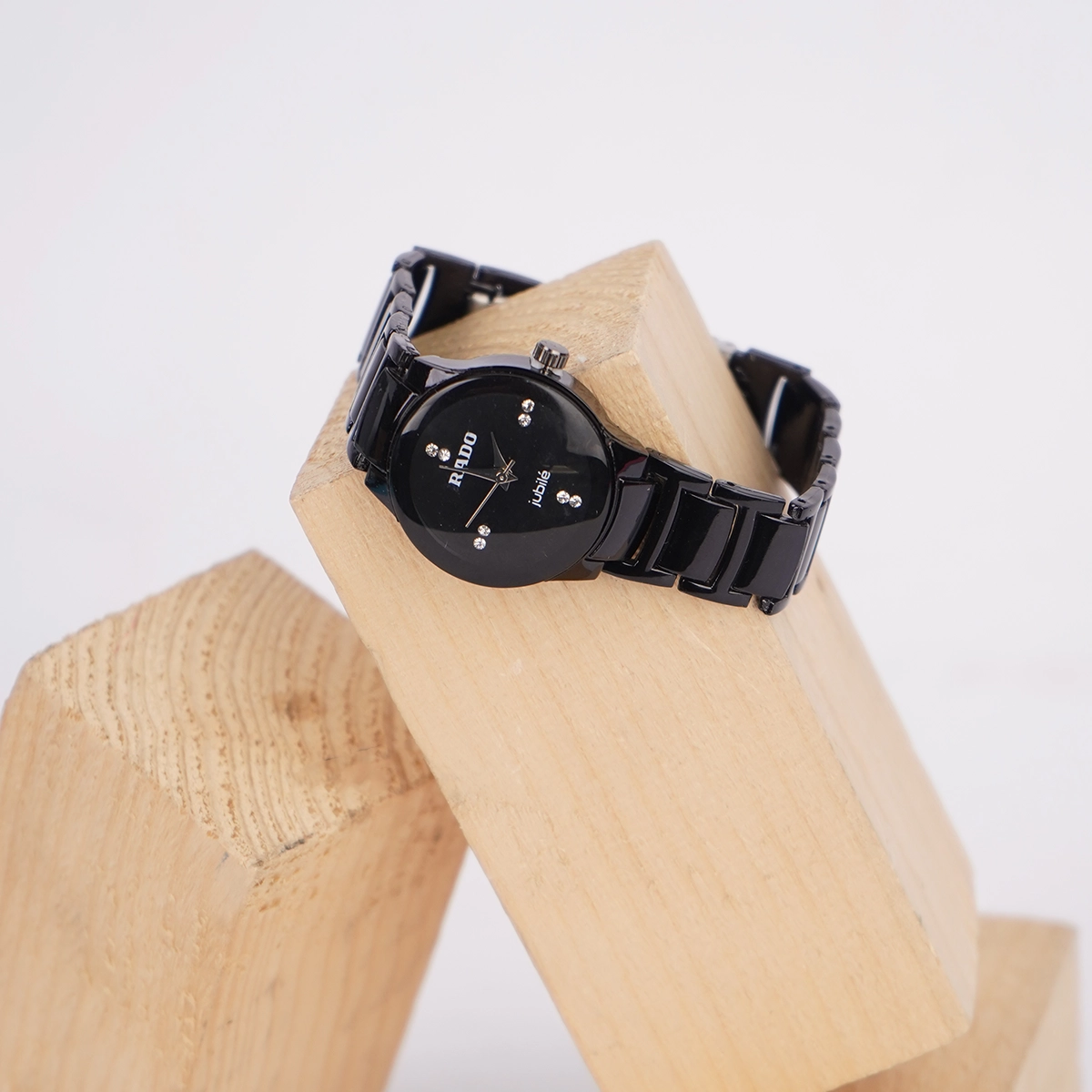ساعت مشکی زنانه مدل Rado