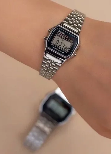 ساعت نقره ای نوستالژی Casio ( زنانه)
