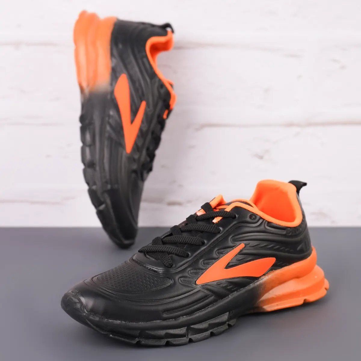 کفش ورزشی مردانه مشکی نارنجی مدل P802