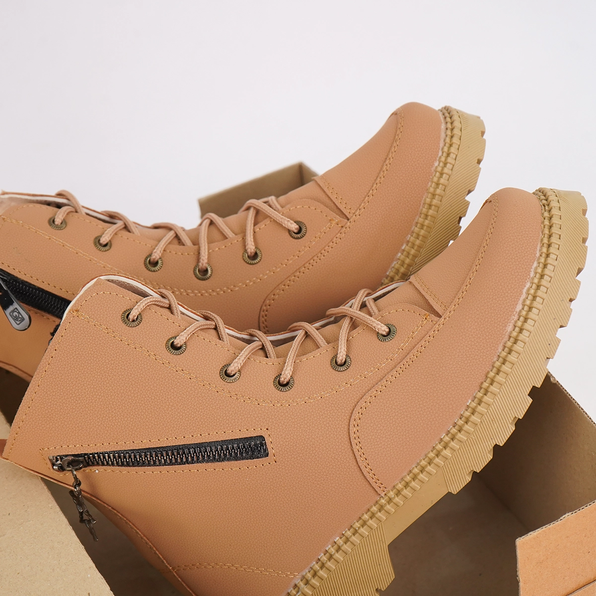 نیم بوت دخترانه قهوه ای مدل shiva