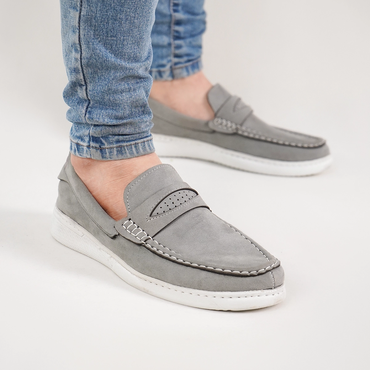 کفش کالج طوسی روشن مردانه مدل Aril